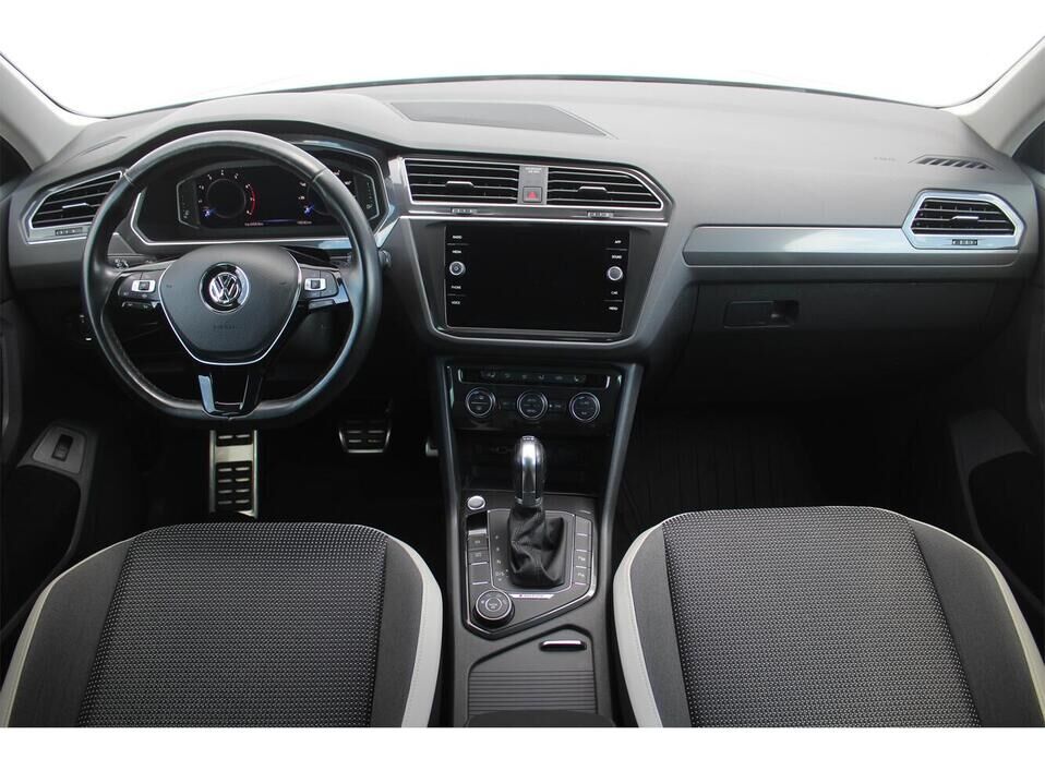 Volkswagen Tiguan, II 1.4 AMT (150 л.с.) 4WD