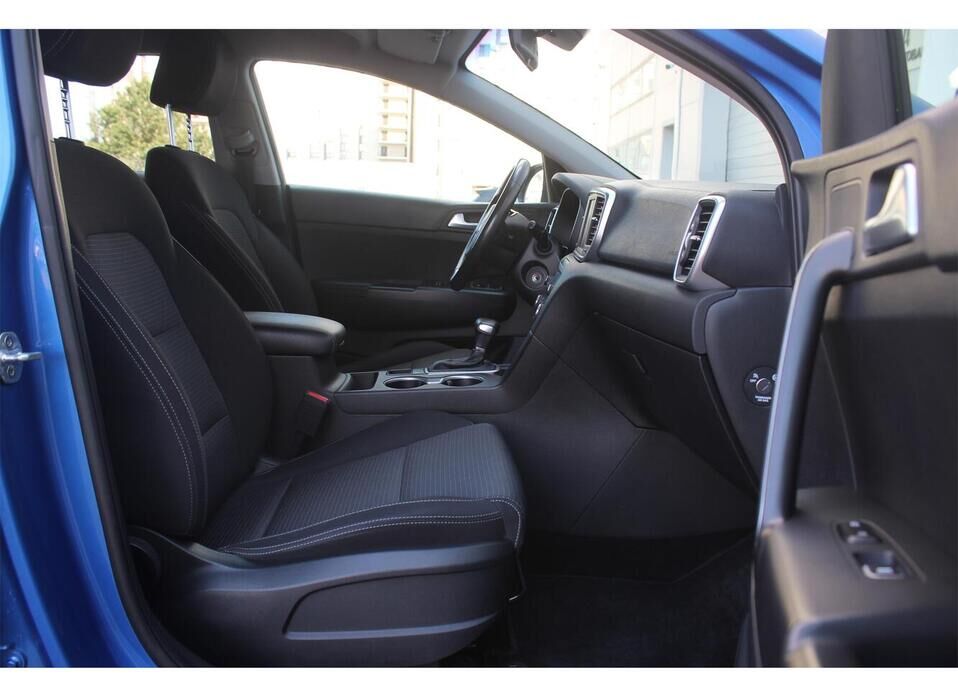Kia Sportage, IV Рестайлинг 2.0 AT (150 л.с.)