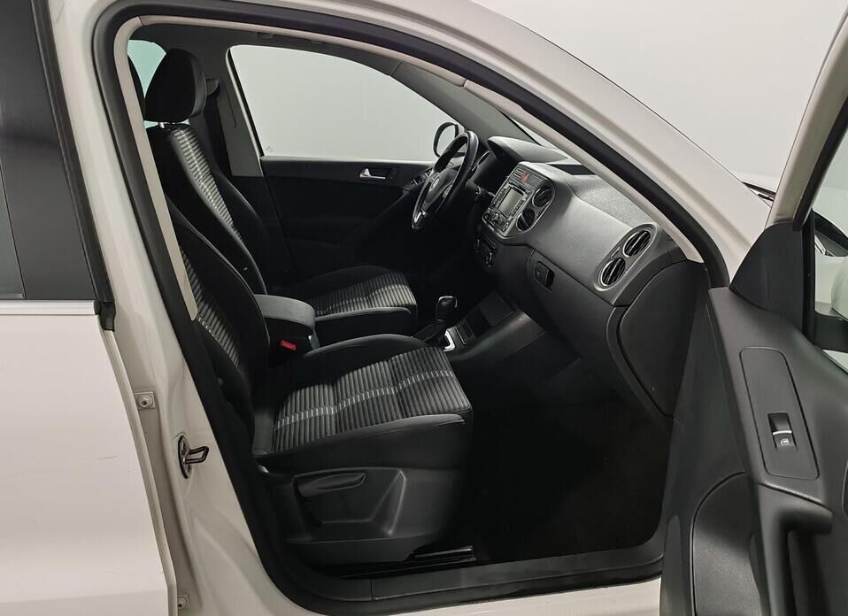 Volkswagen Tiguan, I 2.0 AT (170 л.с.) 4WD