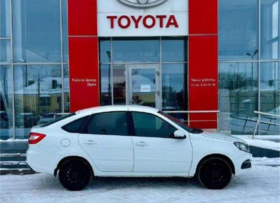 LADA (ВАЗ) Granta, I Рестайлинг 1.6 MT (90 л.с.)