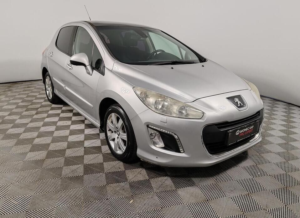 Peugeot 308, I Рестайлинг 1.6 AT (120 л.с.)