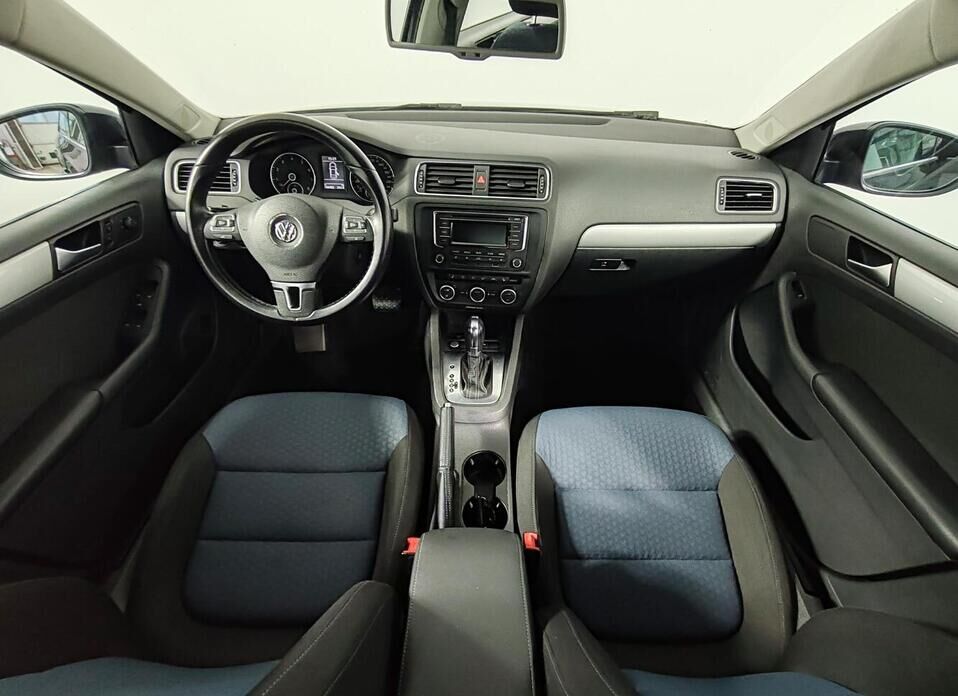 Volkswagen Jetta, VI 1.4 AMT (122 л.с.)