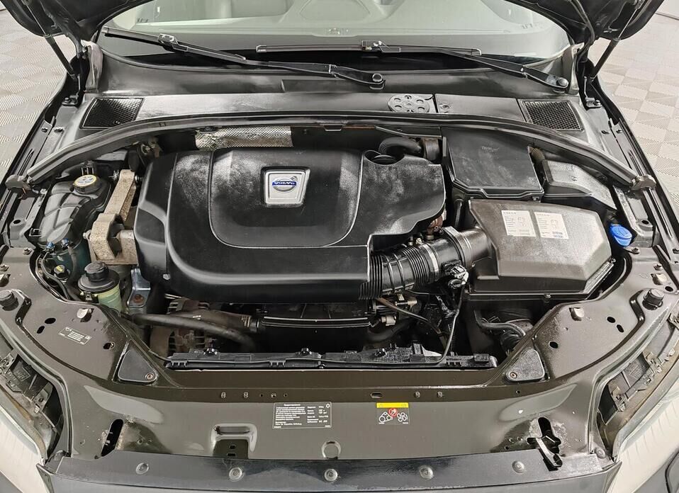 Volvo XC70, II 2.4d AT (163 л.с.) 4WD