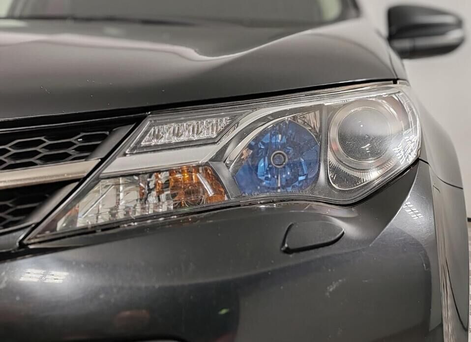 Toyota RAV4 2.2d AT (149 л.с.) 4WD