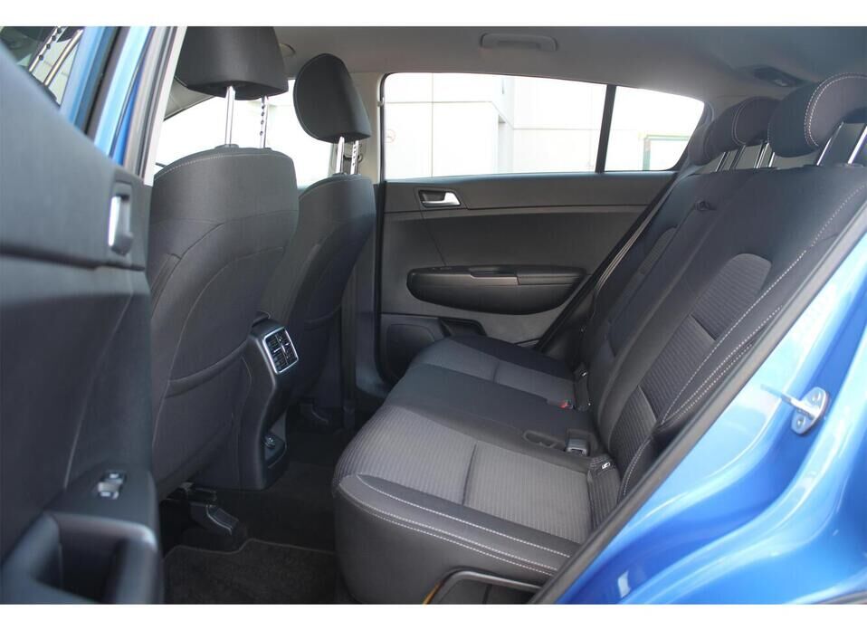 Kia Sportage, IV Рестайлинг 2.0 AT (150 л.с.)