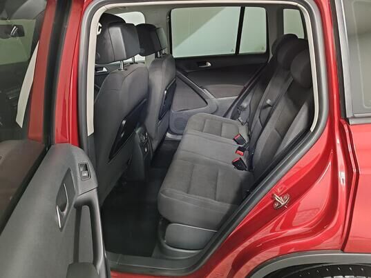 Volkswagen Tiguan, 2012 г., 183 976 км