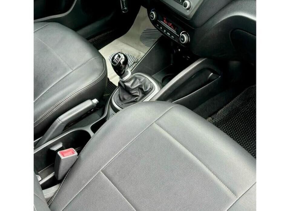 Kia Rio, III Рестайлинг 1.6 MT (123 л.с.)