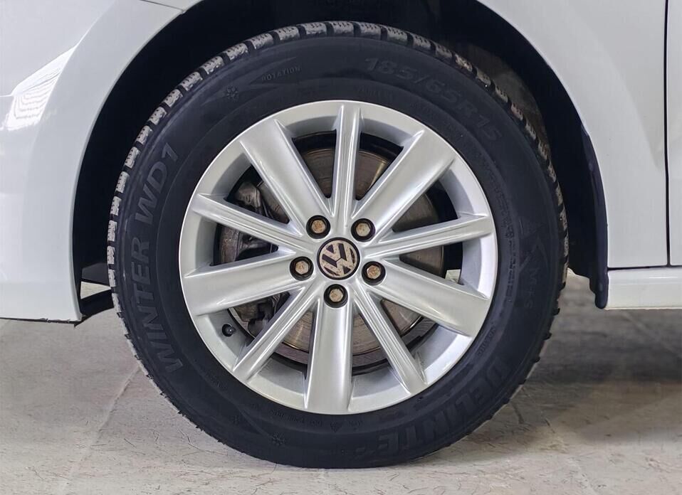 Volkswagen Polo, V Рестайлинг 1.6 AT (110 л.с.)
