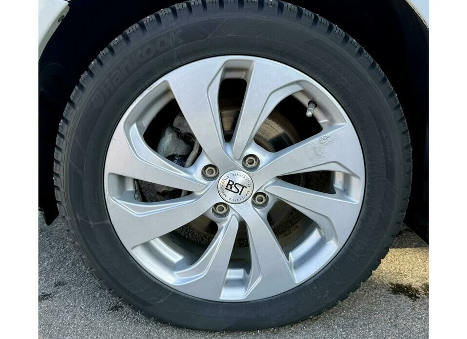 LADA (ВАЗ) Vesta SW 1.6 MT (106 л.с.)