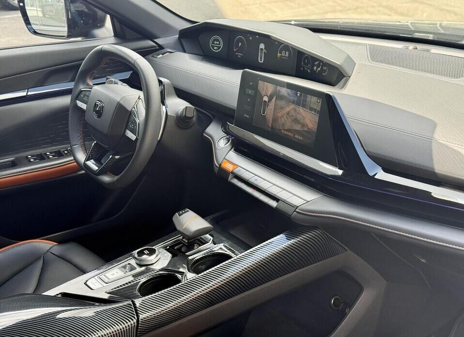 Changan UNI-V 1.5 AMT (181 л.с.)
