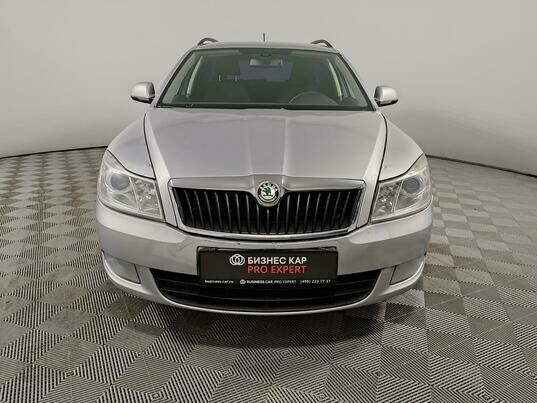 Skoda Octavia, 2011 г., 304 130 км