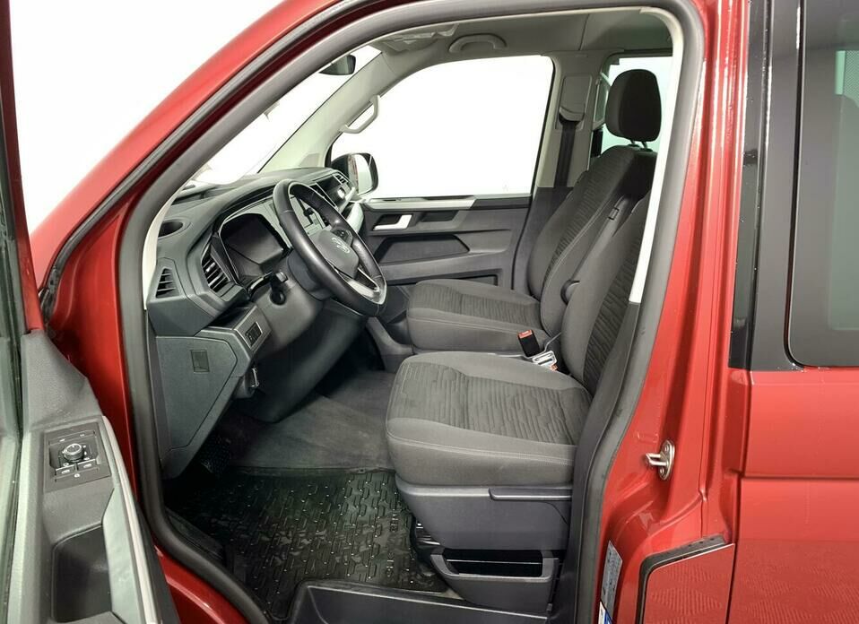 Volkswagen Multivan 2.0d AMT (199 л.с.) 4WD