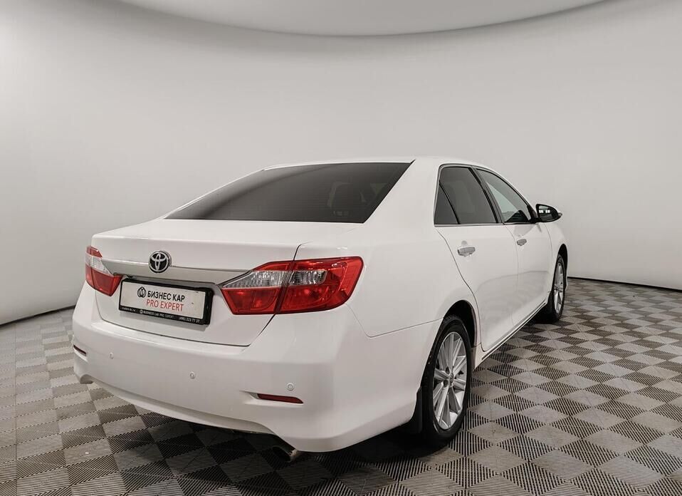 Toyota Camry, VII (XV50) 2.5 AT (181 л.с.)