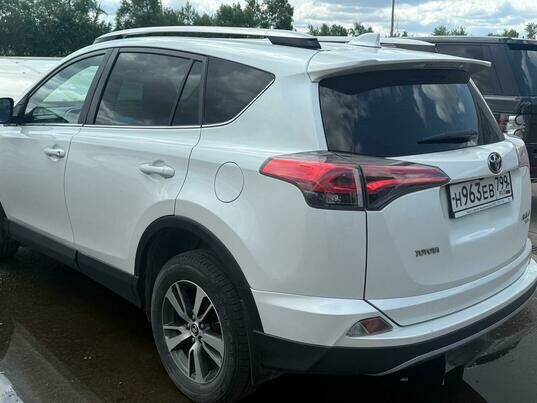 Toyota RAV4, 2018 г., 109 557 км