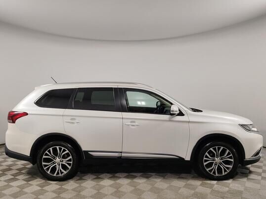 Mitsubishi Outlander, III Рестайлинг 2, 2016 г., 168 739 км