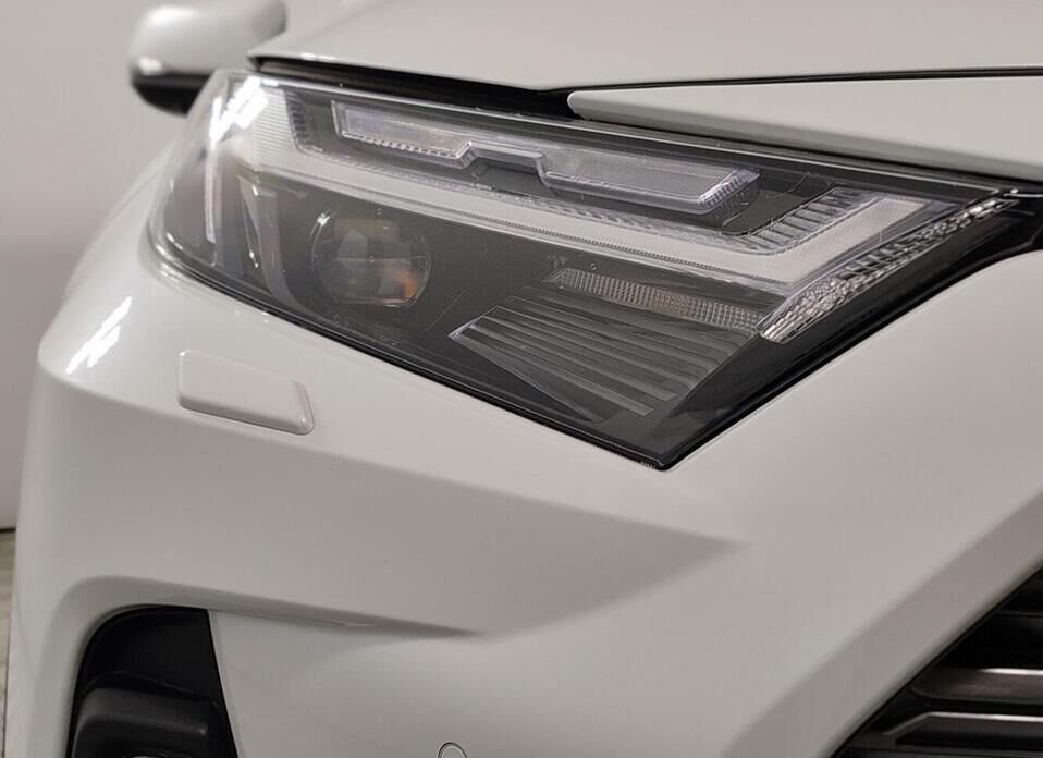 Toyota RAV4, VI (XA60) 2.0 CVT (171 л.с.) 4WD