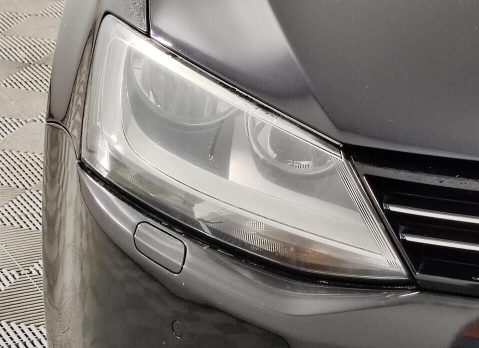 Volkswagen Jetta, VI 1.4 AMT (122 л.с.)