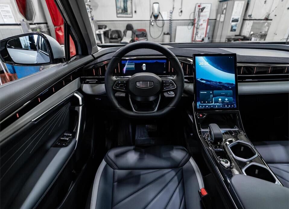 Geely Atlas, II 1.5 AMT (147 л.с.)
