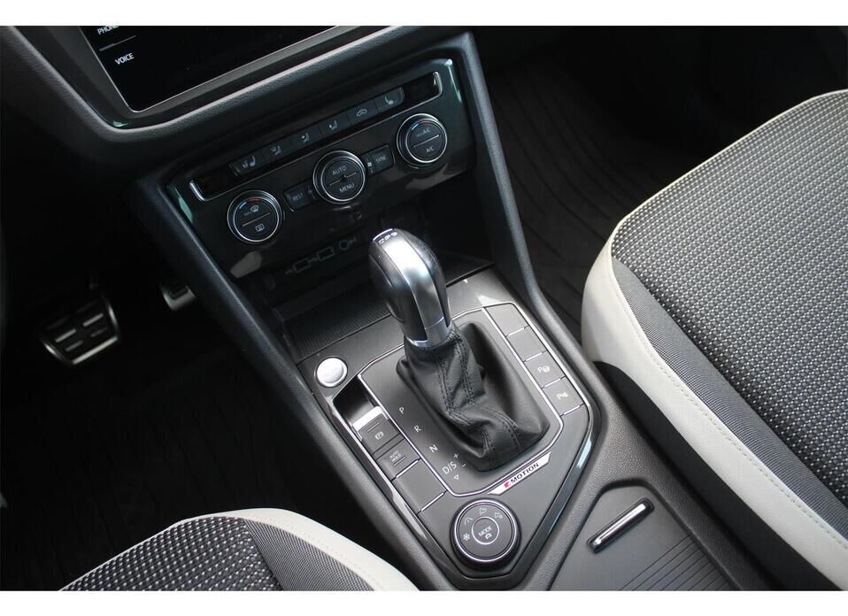 Volkswagen Tiguan, II 1.4 AMT (150 л.с.) 4WD