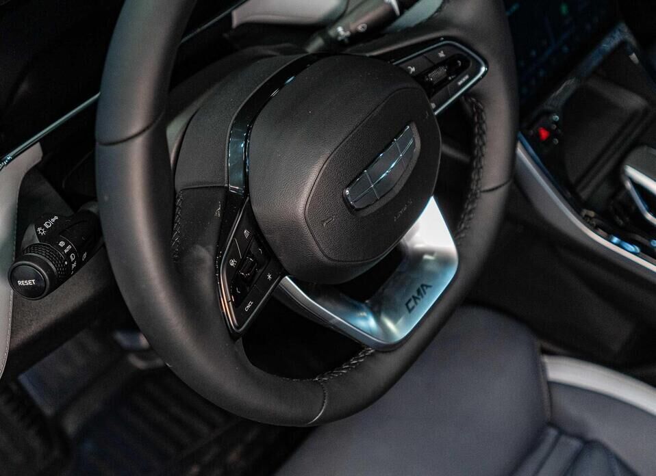 Geely Atlas, II 2.0 AT (200 л.с.) 4WD