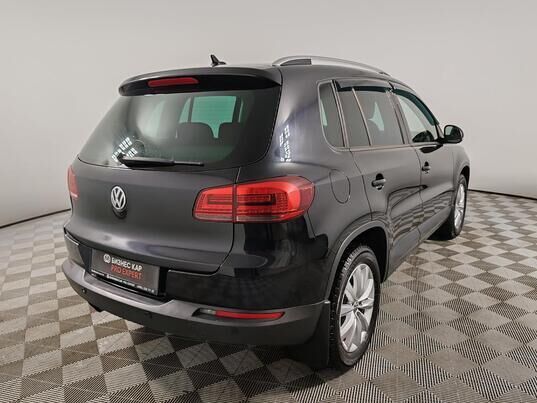Volkswagen Tiguan, 2016&nbsp;г., 203&nbsp;060&nbsp;км