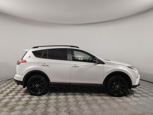 Toyota RAV4, 2019&nbsp;г., 131&nbsp;057&nbsp;км