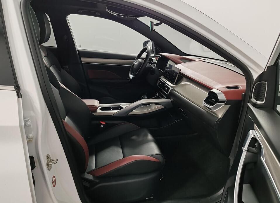 Geely Coolray, I 1.5 AMT (150 л.с.)