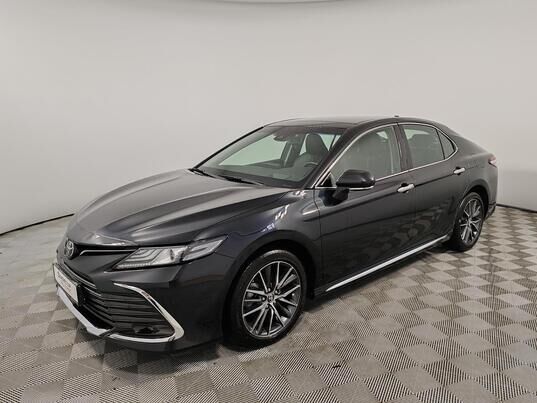 Toyota Camry, 2023 г., 18 952 км