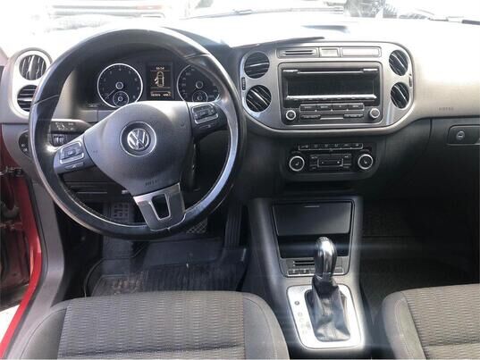 Volkswagen Tiguan, 2012 г., 183 976 км