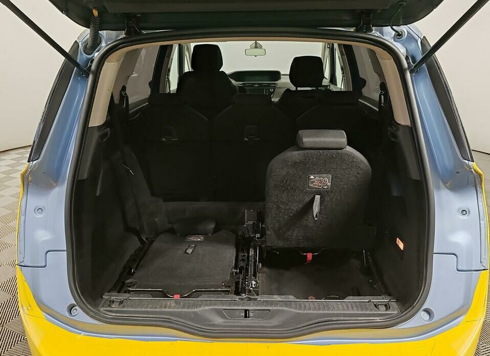 Citroen C4 Picasso 1.6 MT (120 л.с.)