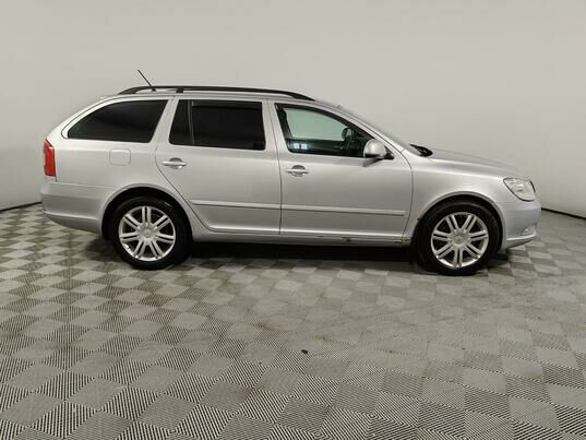 Skoda Octavia, 2011 г., 304 130 км