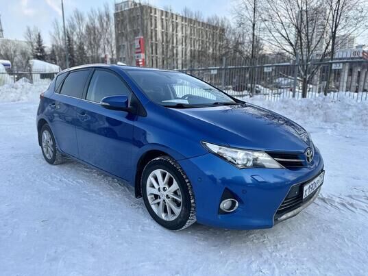 Toyota Auris, 2013&nbsp;г., 146&nbsp;428&nbsp;км