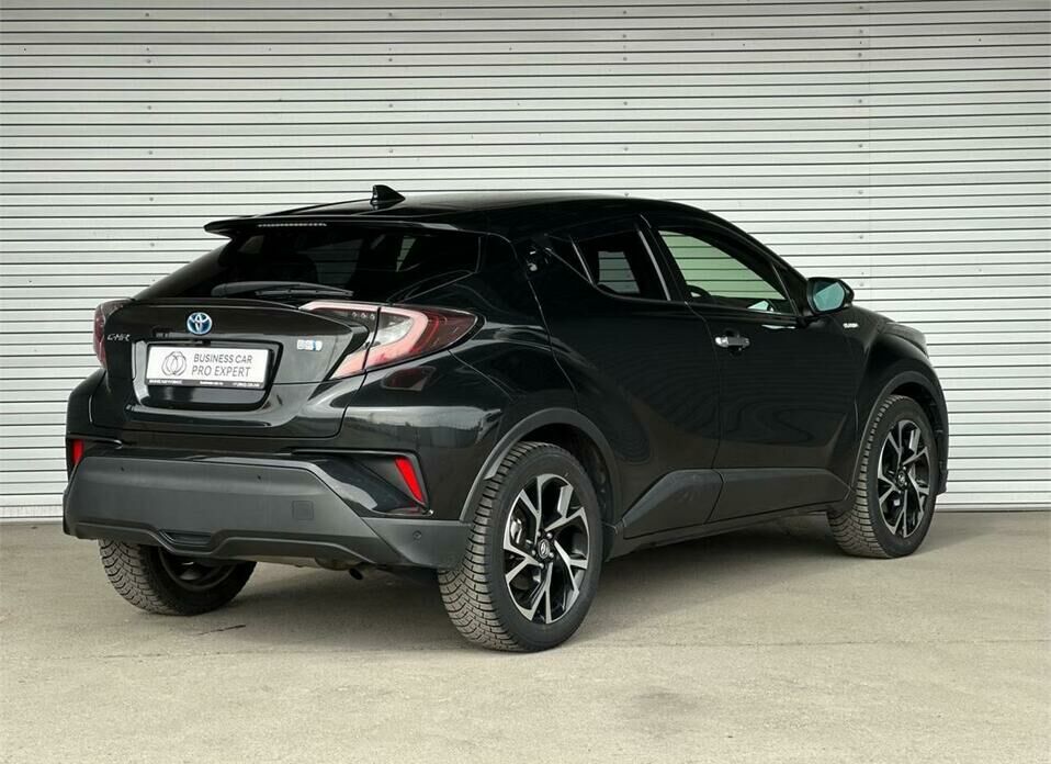Toyota C-HR 1.8hyb AT (98 л.с.)