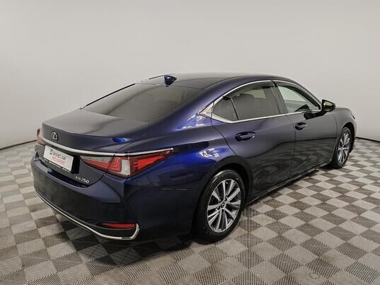 Lexus ES, 2019 г., 74 038 км