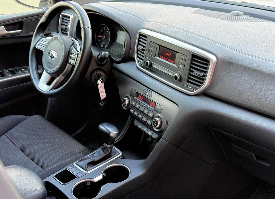 Kia Sportage, IV Рестайлинг 2.0 AT (150 л.с.)