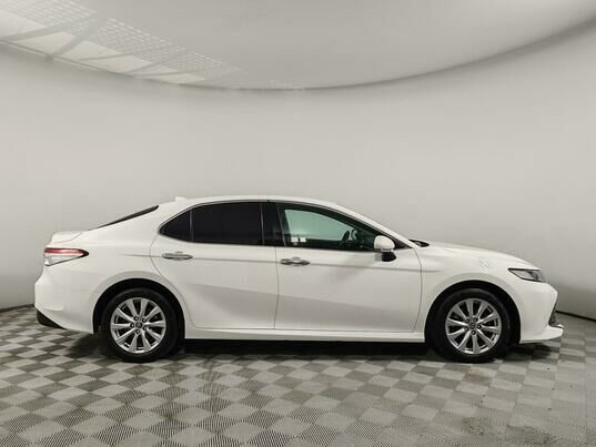Toyota Camry, 2018 г., 133 907 км