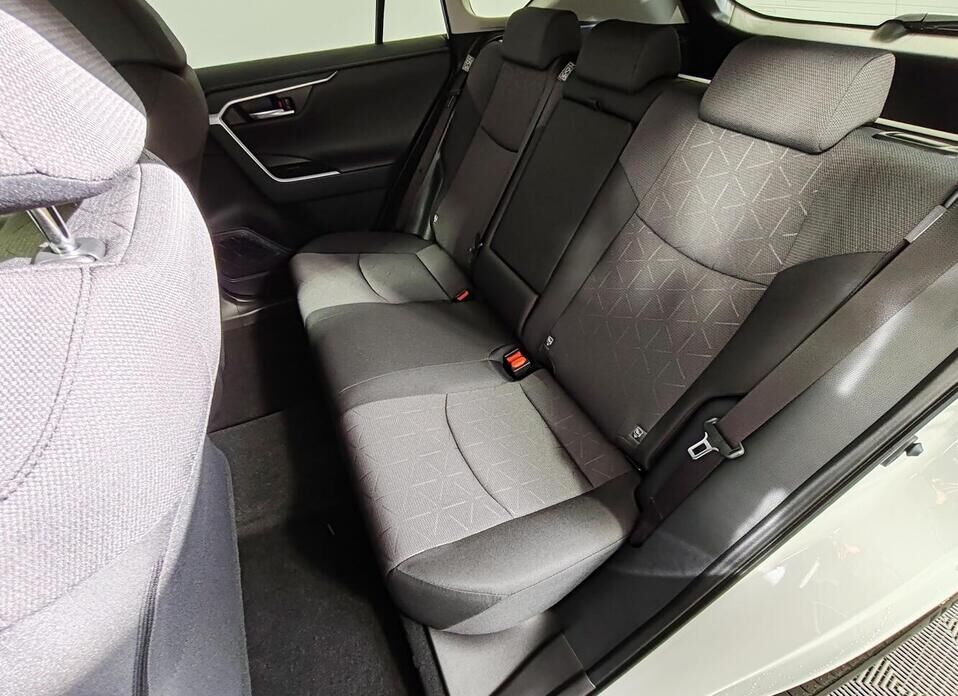 Toyota RAV4, V (XA50) 2.0 CVT (173 л.с.) 4WD