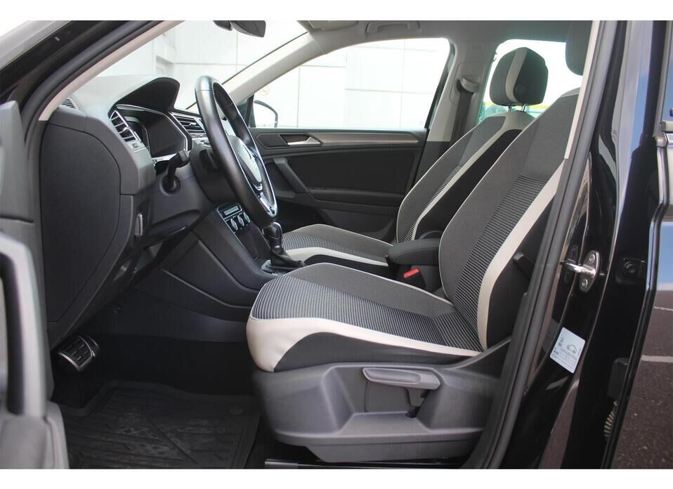 Volkswagen Tiguan, II 1.4 AMT (150 л.с.) 4WD