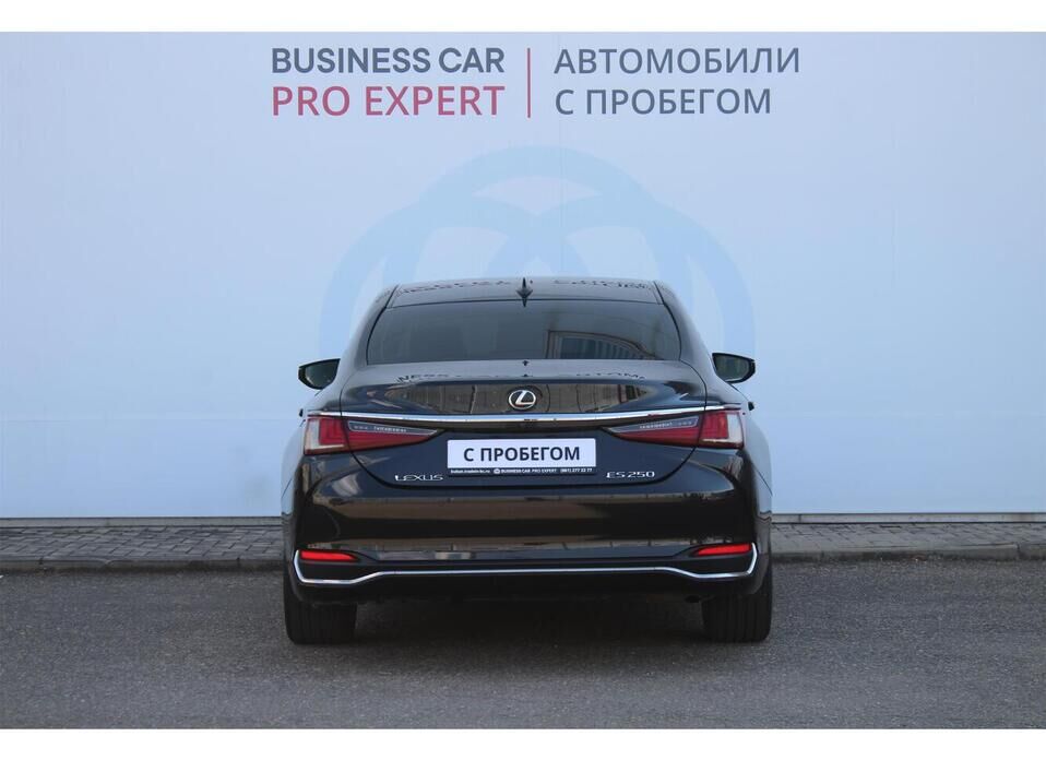 Lexus ES, VII 250 2.5 AT (200 л.с.)