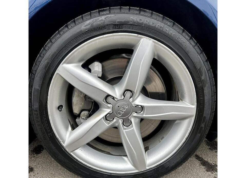 Audi A4, IV (B8) Рестайлинг 3.0 AMT (272 л.с.) 4WD