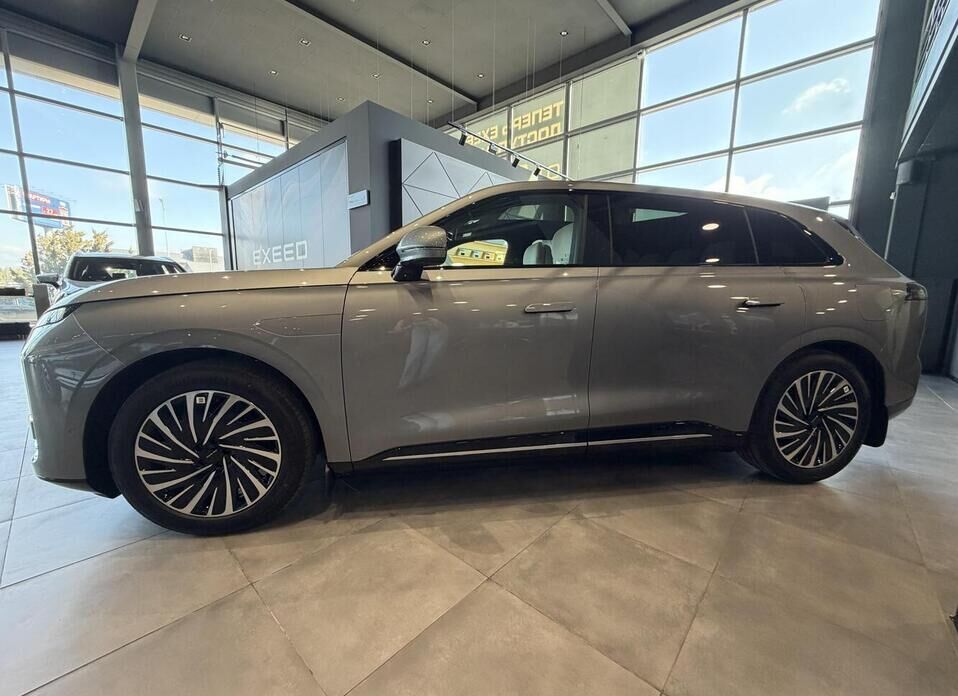 EXEED Exlantix ET 1.5hyb AT (469 л.с.) 4WD