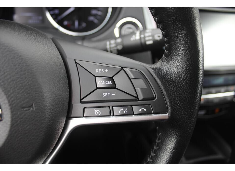 Nissan Qashqai, II Рестайлинг 2.0 CVT (144 л.с.)
