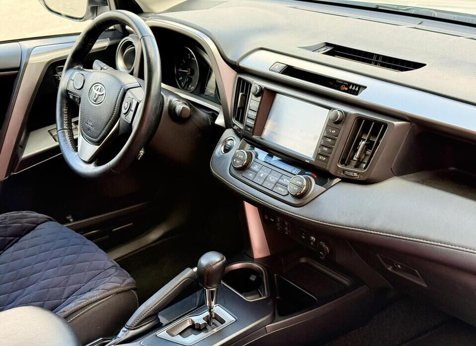 Toyota RAV4, IV (CA40) Рестайлинг 2.0 CVT (146 л.с.) 4WD
