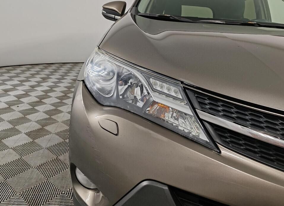 Toyota RAV4, IV (XA40) 2.0 CVT (146 л.с.) 4WD