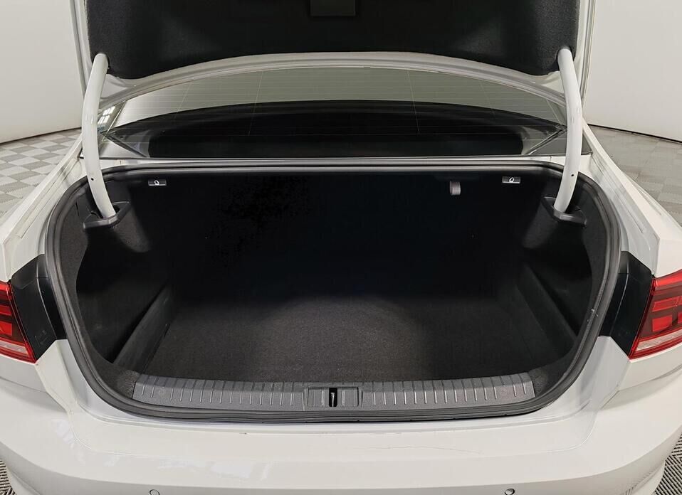 Volkswagen Passat, B8 Рестайлинг 1.4 AMT (150 л.с.)