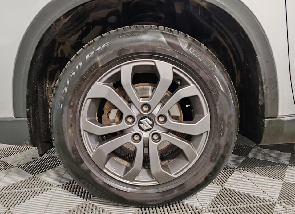 Suzuki Vitara 1.6 AT (117 л.с.) 4WD