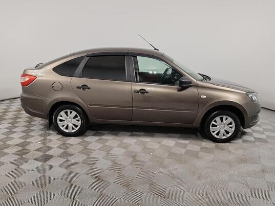 LADA (ВАЗ) Granta, 2018 г., 71 925 км