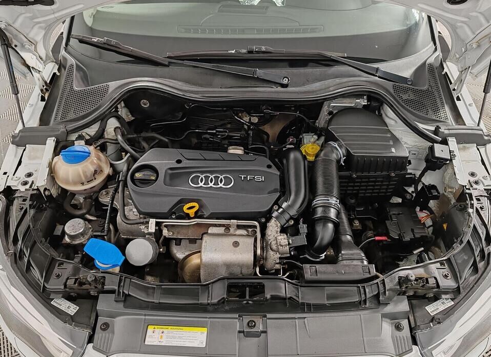 Audi A1, I (8X) 1.4 AMT (122 л.с.)