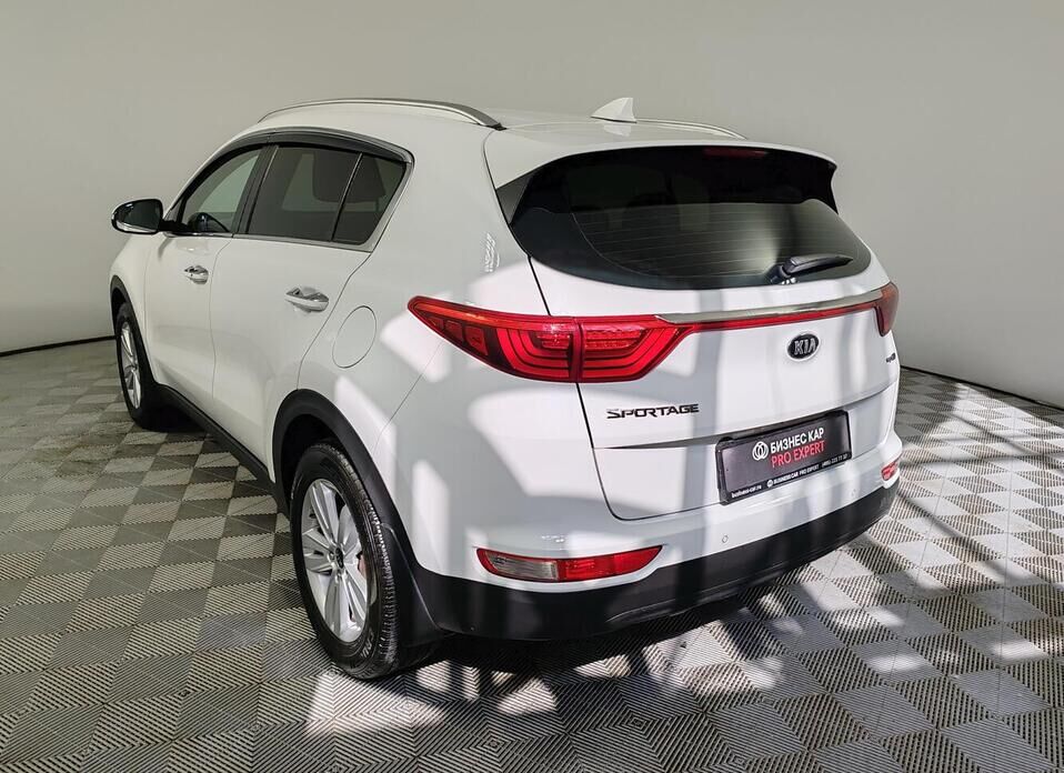 Kia Sportage, IV Рестайлинг 2.0 AT (150 л.с.)