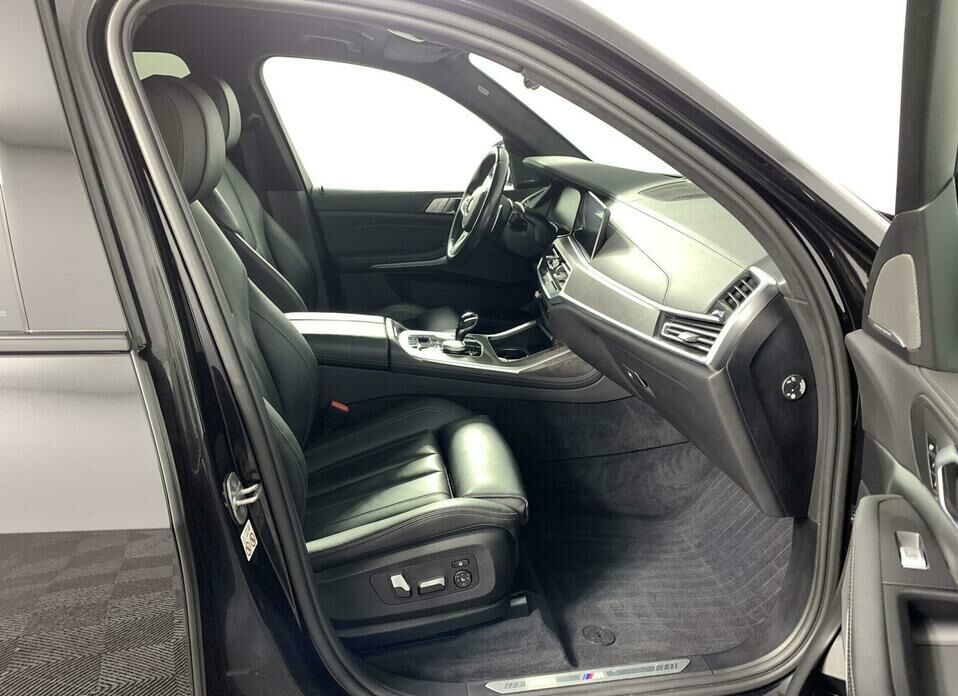 BMW X7 40i 3.0 AT (340 л.с.) 4WD